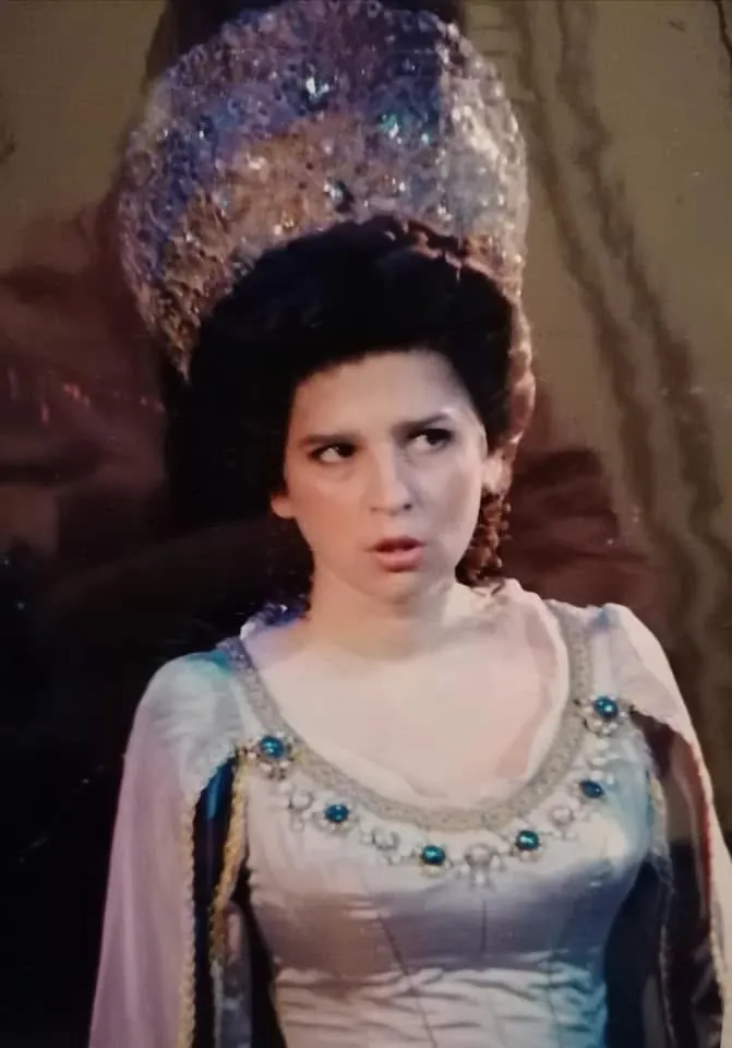 Olga Bolgari in einer Bühnenrolle